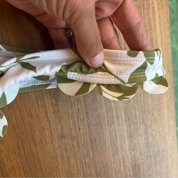 Cupshe Green and White Leaf Print Bikini - Picture 6 of 9